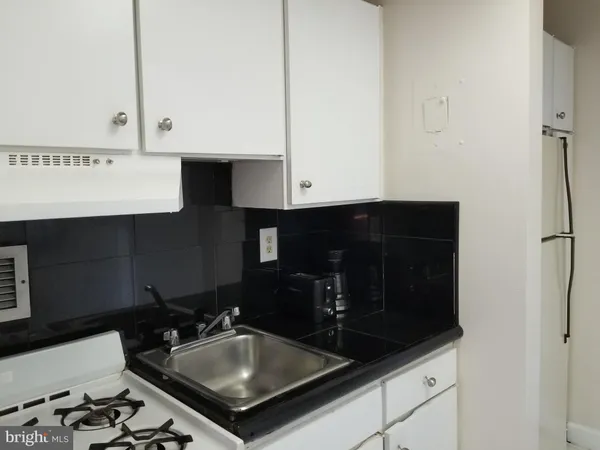 $1,750 | 1011 Arlington Boulevard, Unit 926, Arlington, VA 22209