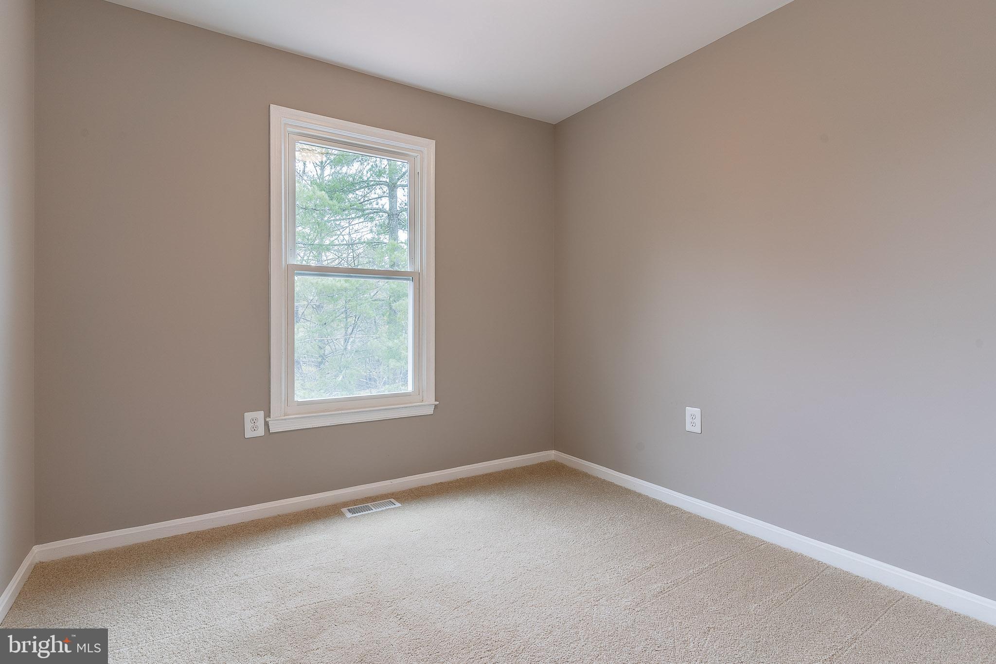 7324 Stream Way Springfield, VA 22152 - Photo 13 of 30 Gallery Image 13