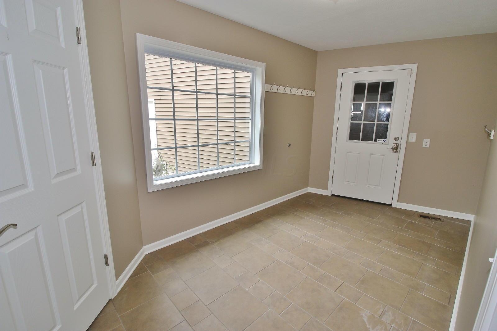10210 Palmer Road Hopewell, OH 43746 - Photo 14 of 37
