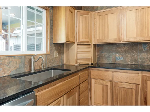 $500,000 | 1310 West Quinalt Street, Springfield, OR 97477