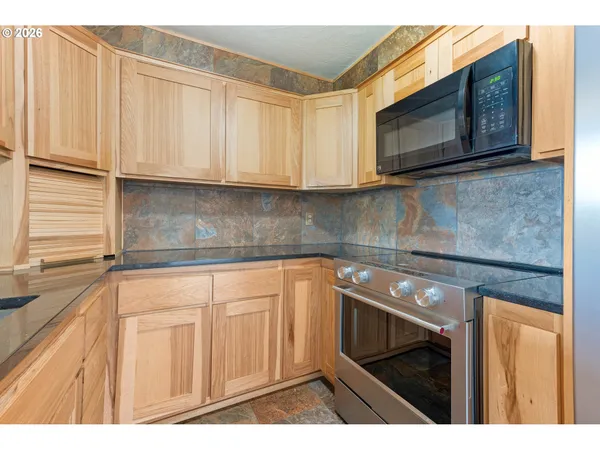 $500,000 | 1310 West Quinalt Street, Springfield, OR 97477
