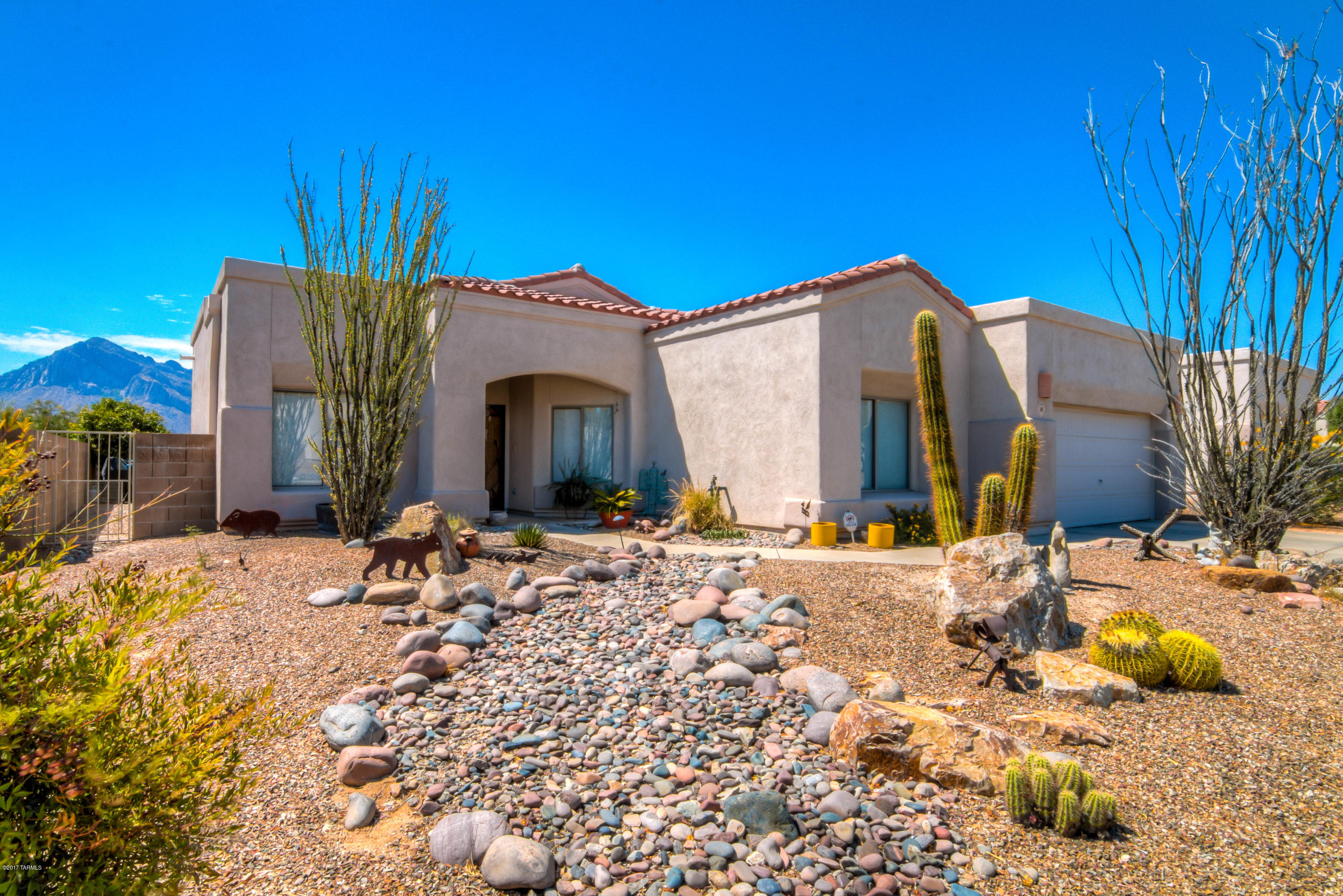 345 West Wheeler Road Oro Valley, AZ 85737 - Photo 2 of 35