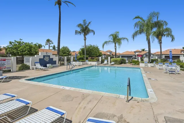 $329,900 | 500 Bahama Drive, Hemet, CA 92543