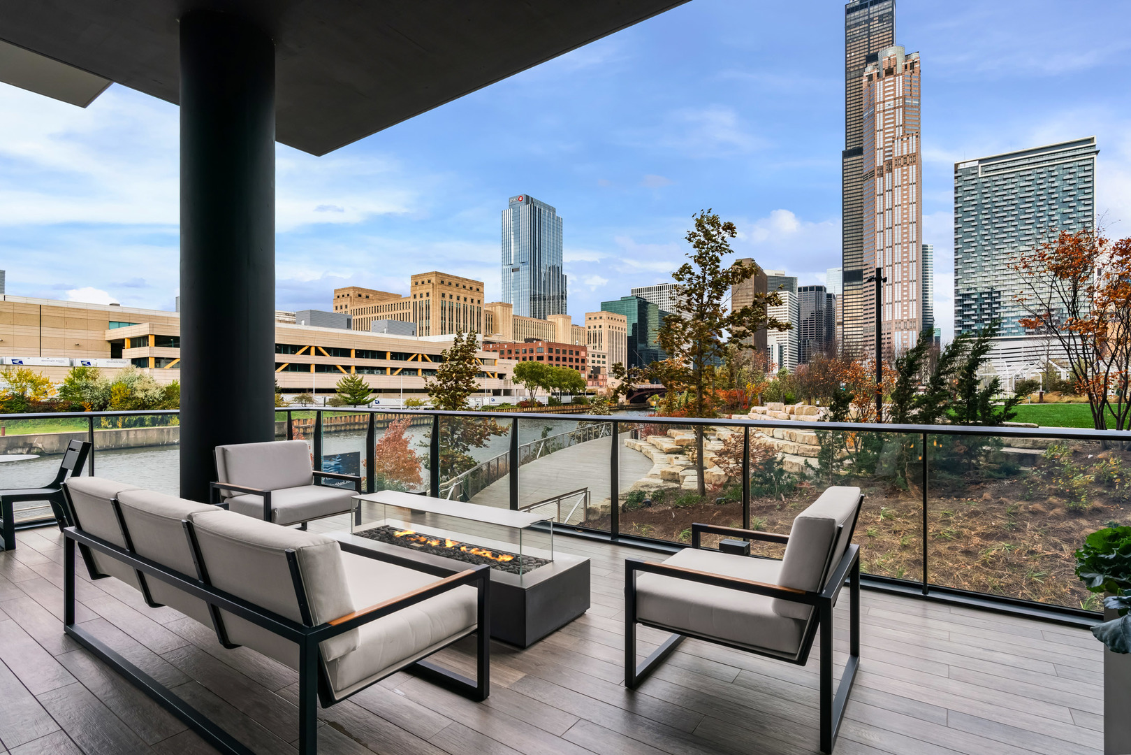 234 West Polk Street, Unit 3503 Chicago, IL 60607 - Photo 22 of 36 a view of a balcony with chairs