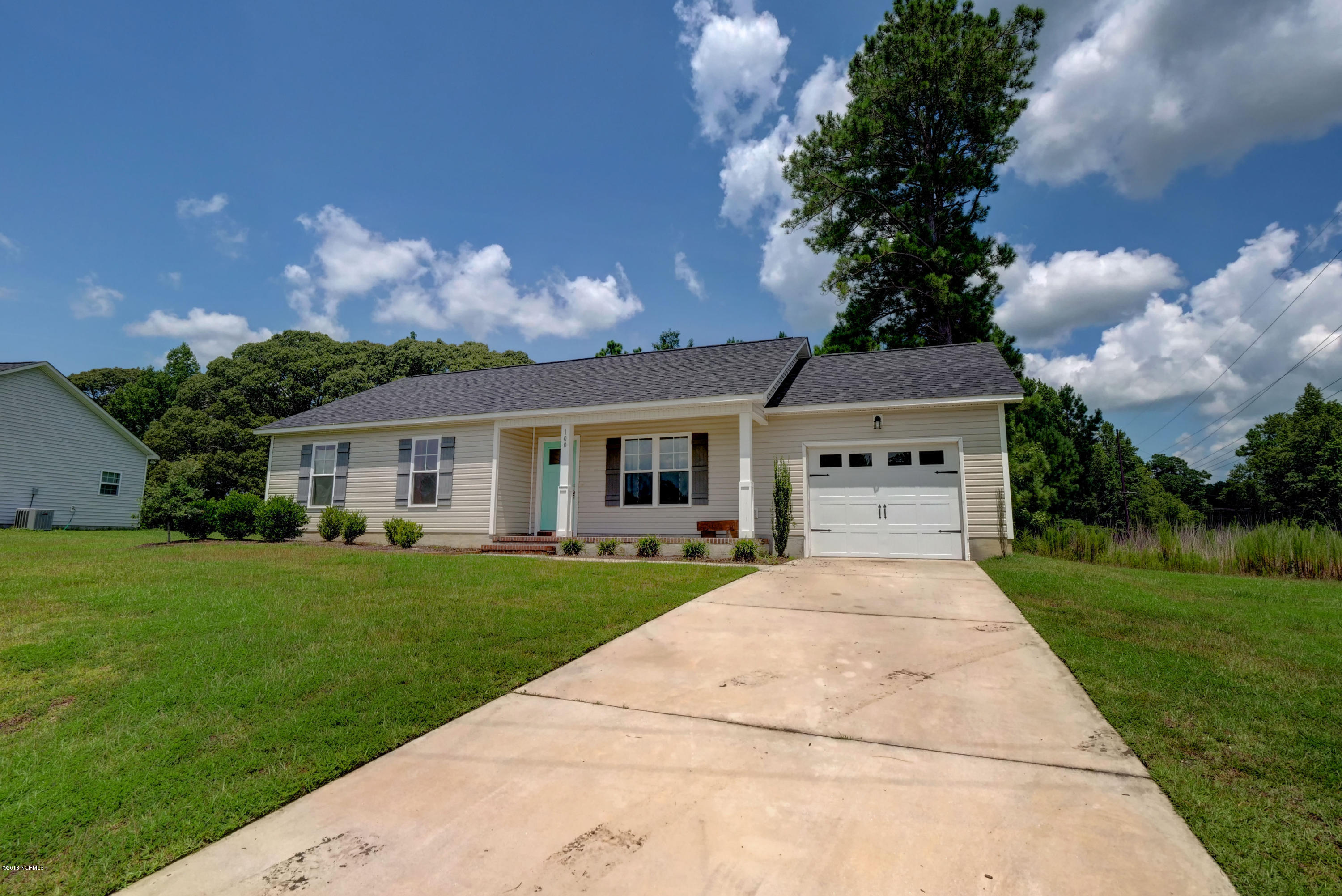 100 Deacons Ridge Road Hubert, NC 28539 - Photo 1 of 30 100 Deacons Ridge Road Hubert-print-001-