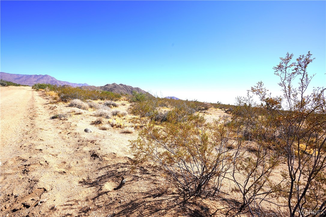 0 East Arroyo Road Yucca, AZ 86438 - Photo 6 of 6 a view of a city