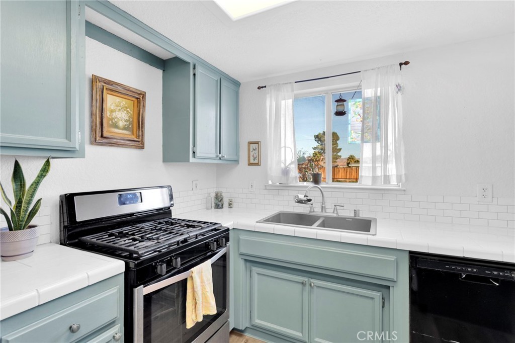 12655 Pocono Road Apple Valley, CA 92308 - Photo 16 of 52