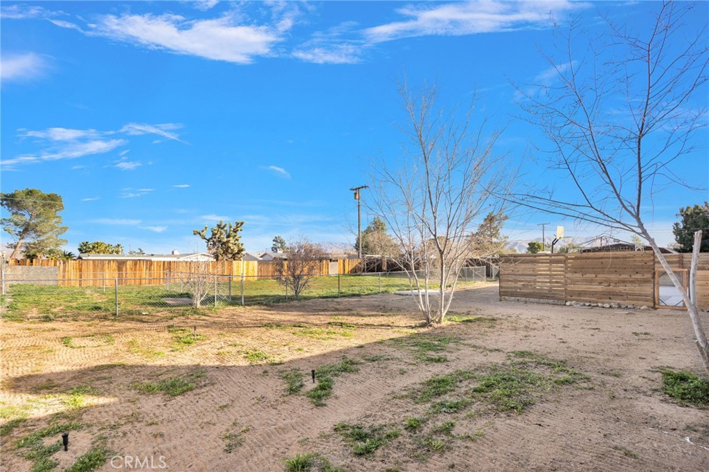 12655 Pocono Road Apple Valley, CA 92308 - Photo 39 of 52