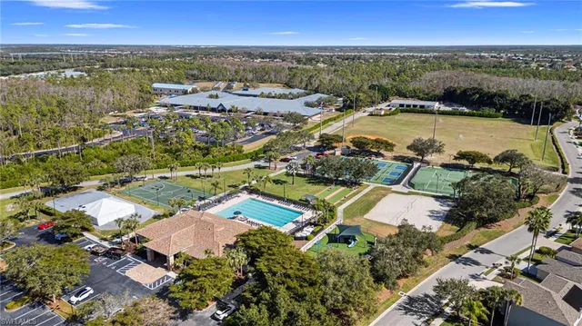 $284,900 | 21330 Lancaster Run, Unit 1215, Estero, FL 33928