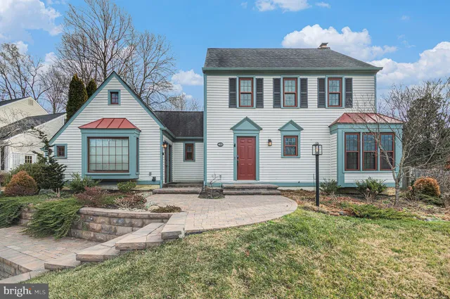 $594,000 | 4635 Holleyside Court, Dumfries, VA 22025