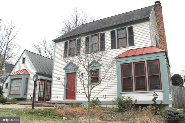 $594,000 | 4635 Holleyside Court, Dumfries, VA 22025