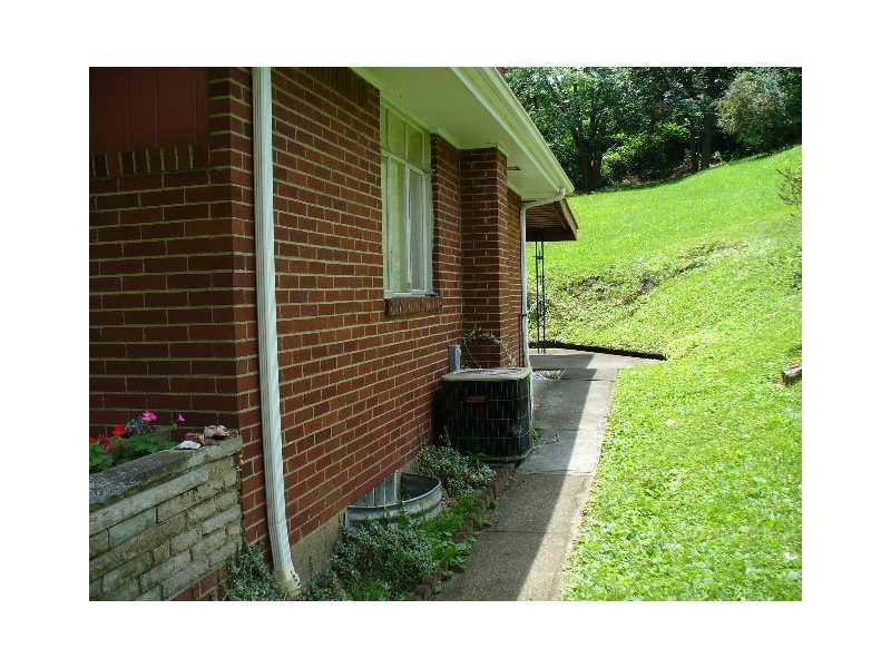 1012 Moon Run Road McKees Rocks, PA 15136 - Photo 11 of 20 Other.