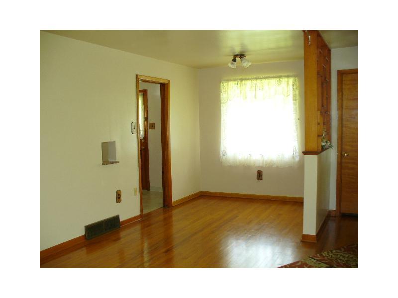 1012 Moon Run Road McKees Rocks, PA 15136 - Photo 4 of 20 Dining Room.