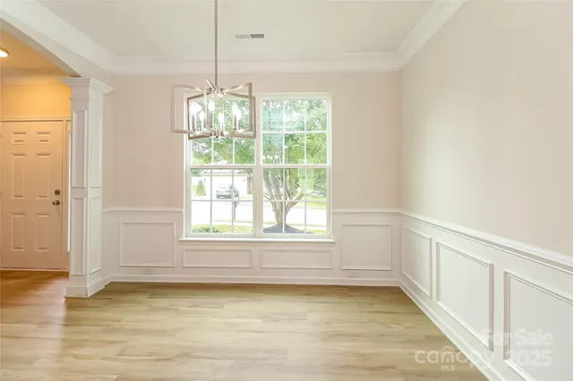 $424,900 | 200 Kingston Drive, Mount Holly, NC 28120