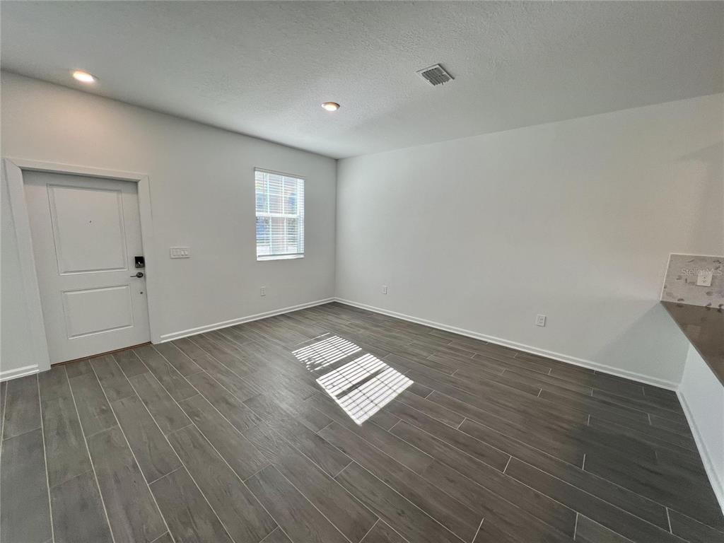 1678 Contentment Loop Kissimmee, FL 34744 - Photo 6 of 28