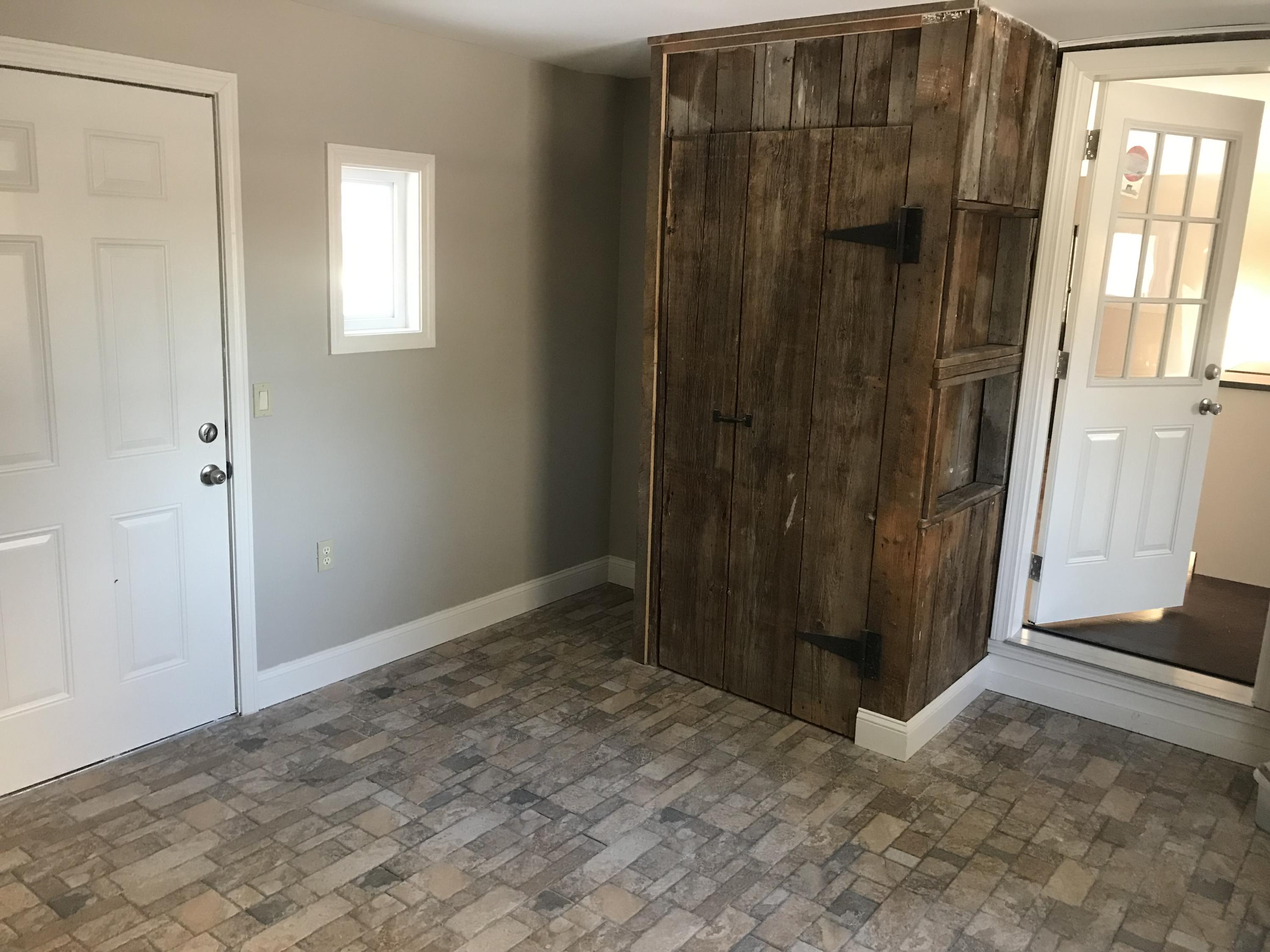 108 Litchfield Road Hallowell, ME 04347 - Photo 4 of 19 Entry 2