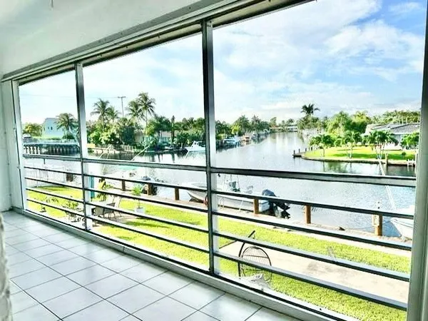 $2,000 | 1004 Pine Drive, Unit 204, Pompano Beach, FL 33060