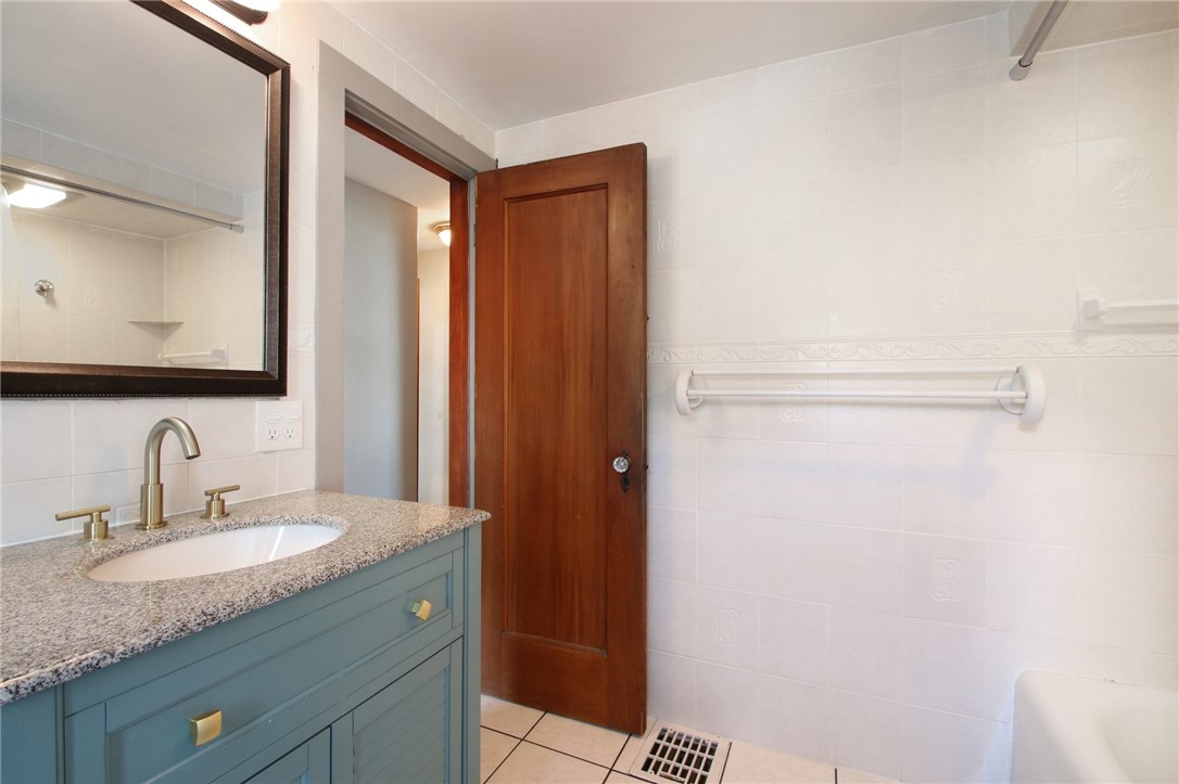 81 Hoover Road Irondequoit, NY 14617 - Photo 16 of 39