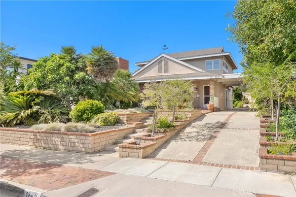 $1,495,000 | 1709 Harbor Way, Seal Beach, CA 90740