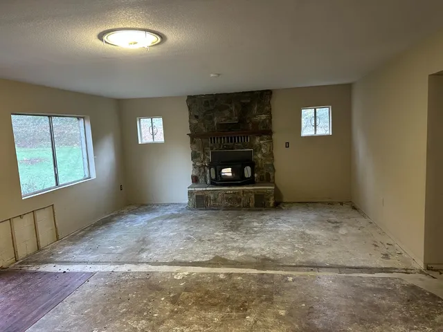 an empty room with windows