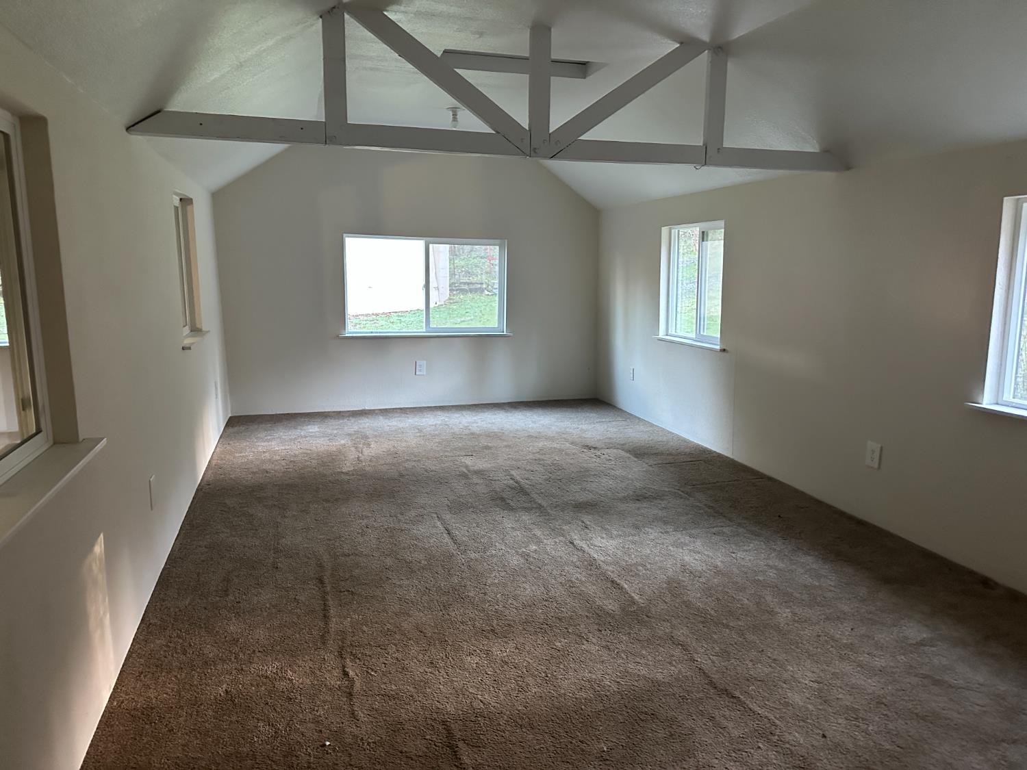 620 Schroeder Lane Colfax, CA 95713 - Photo 22 of 30 an empty room with windows