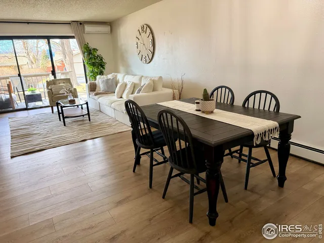 a view of a living room