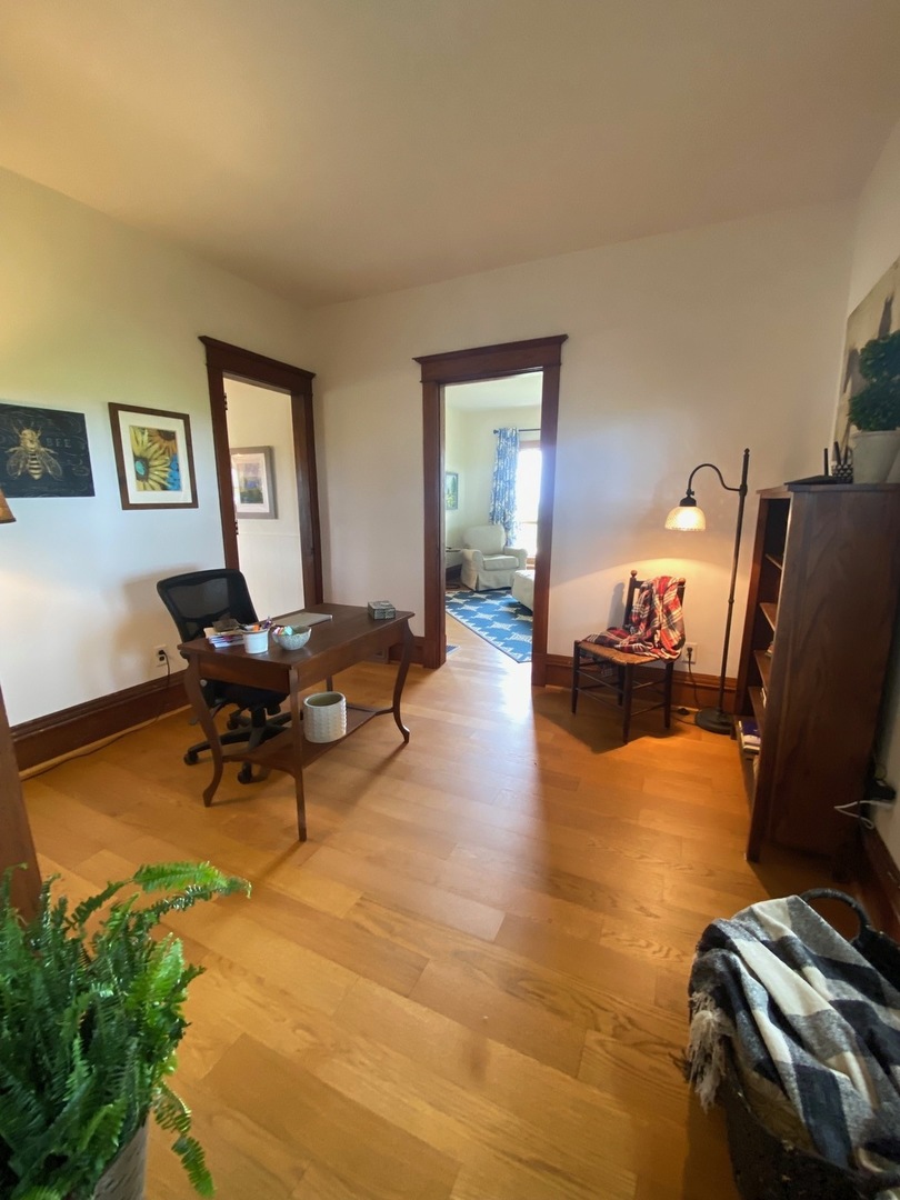 174 Kilgore Road Dixon, IL 61021 - Photo 27 of 55 a living room with furniture and a flat screen tv