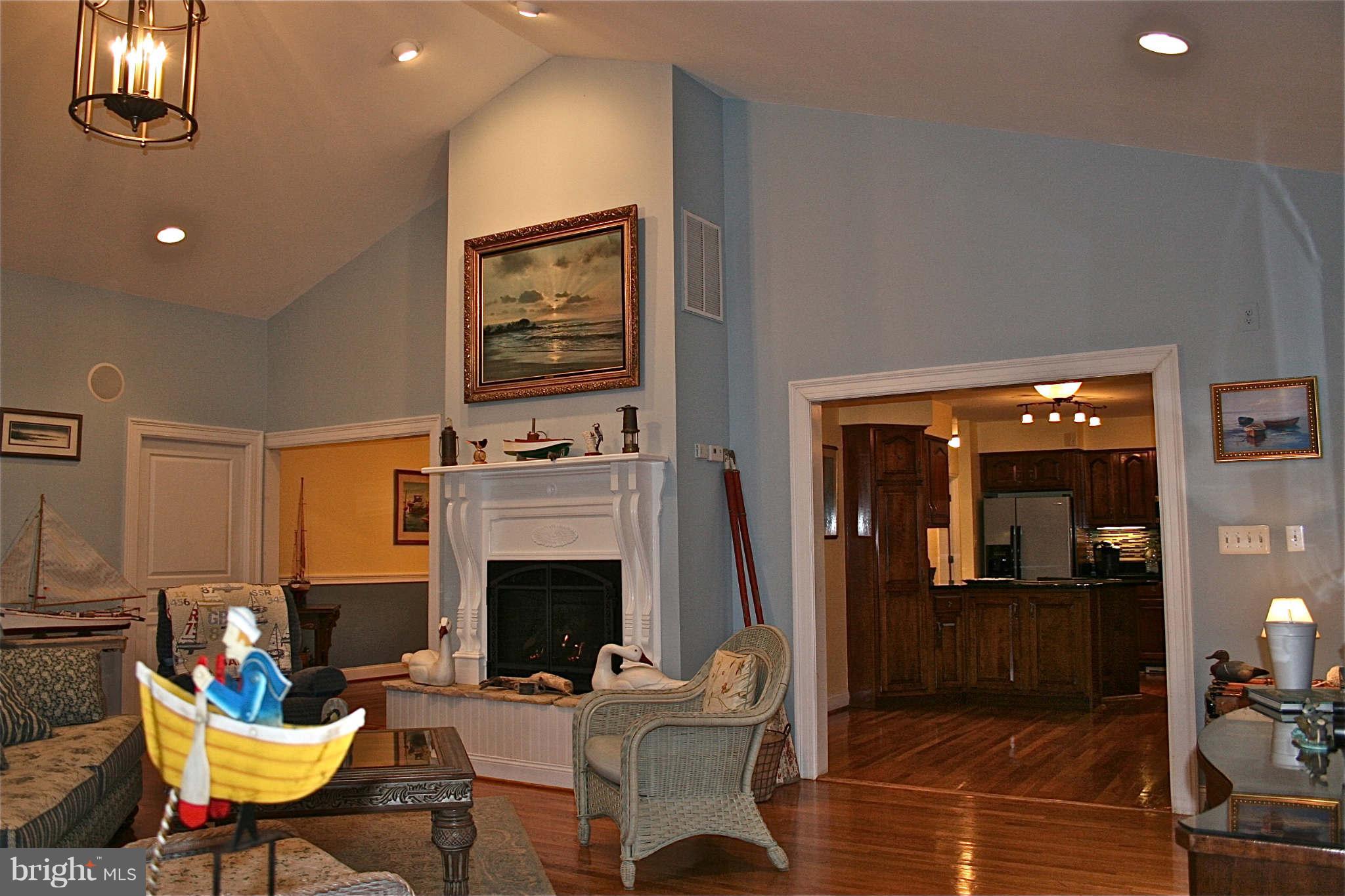 802 Seneca Park Road Middle River, MD 21220 - Photo 6 of 30 Living Room