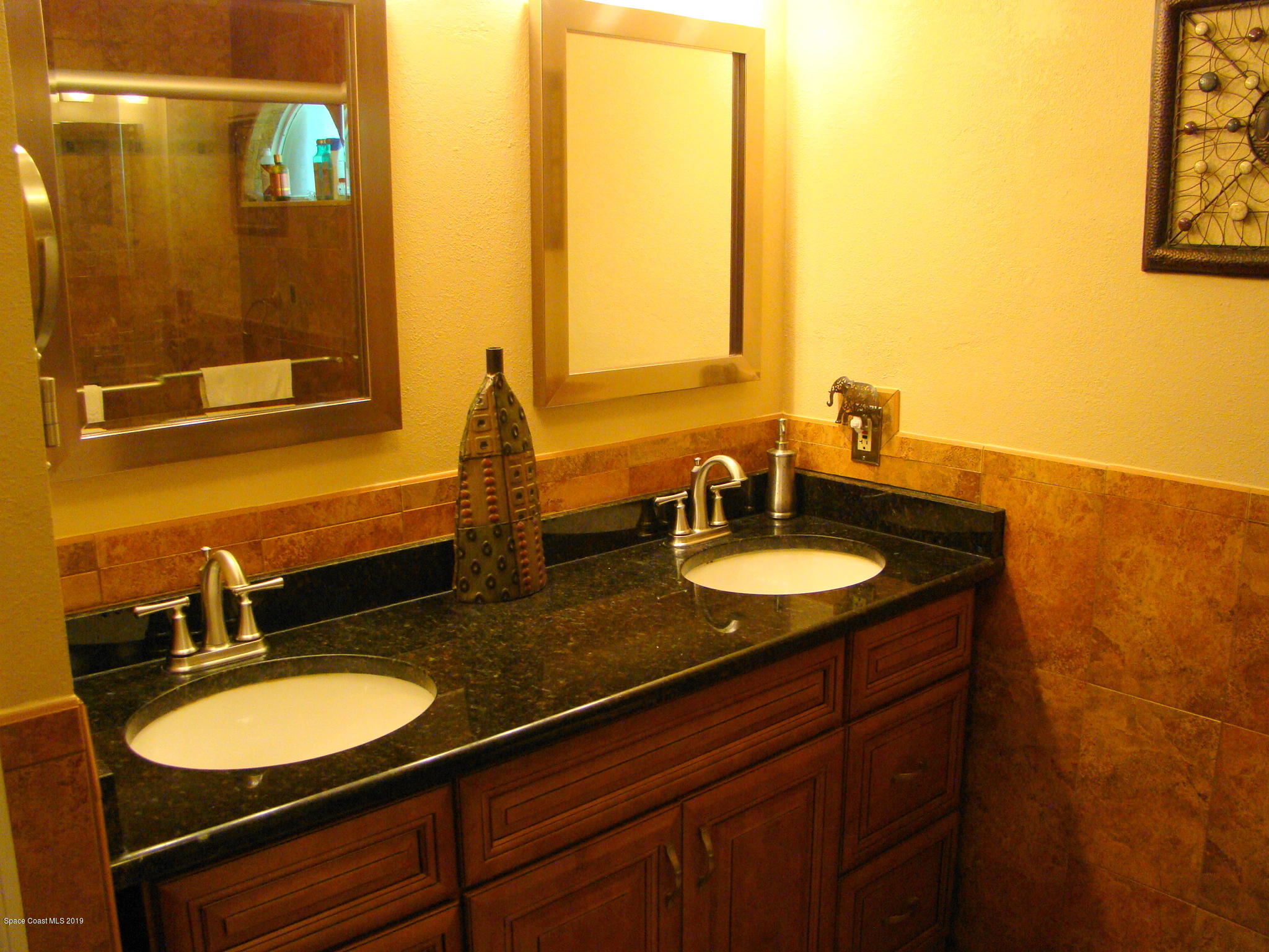 4485 Canard Road Melbourne, FL 32934 - Photo 14 of 34 MASTER BATHROOM IS NEWER & STYLISH!