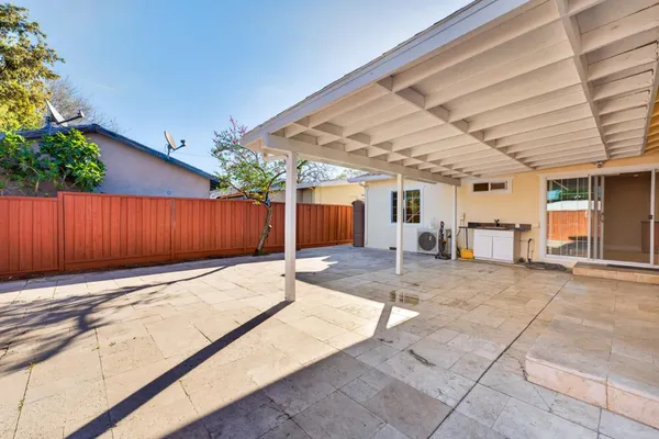 a house view with a outdoor space