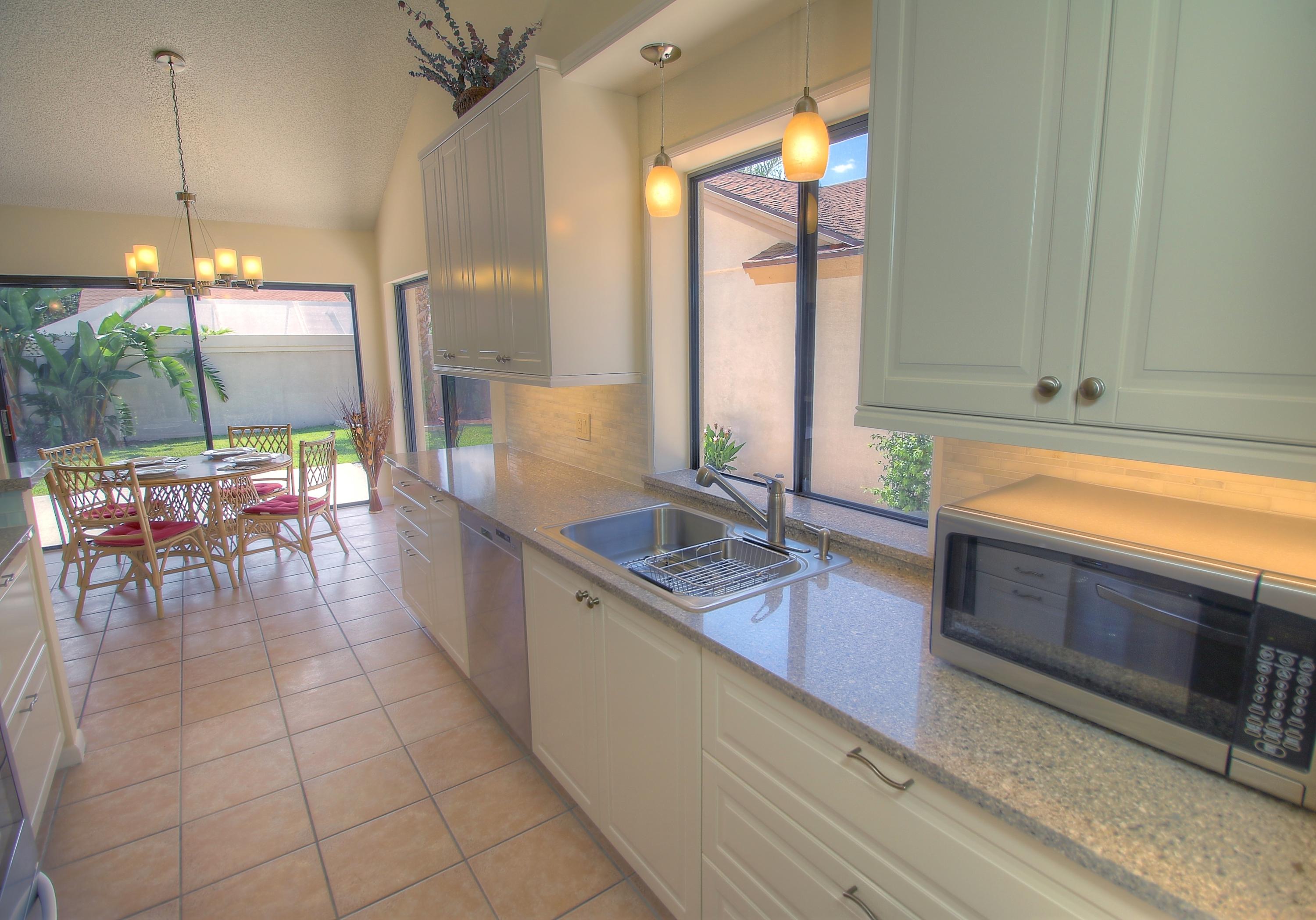 204 Cape Pointe Circle Jupiter, FL 33477 - Photo 9 of 42 Kitchen 2 MLS