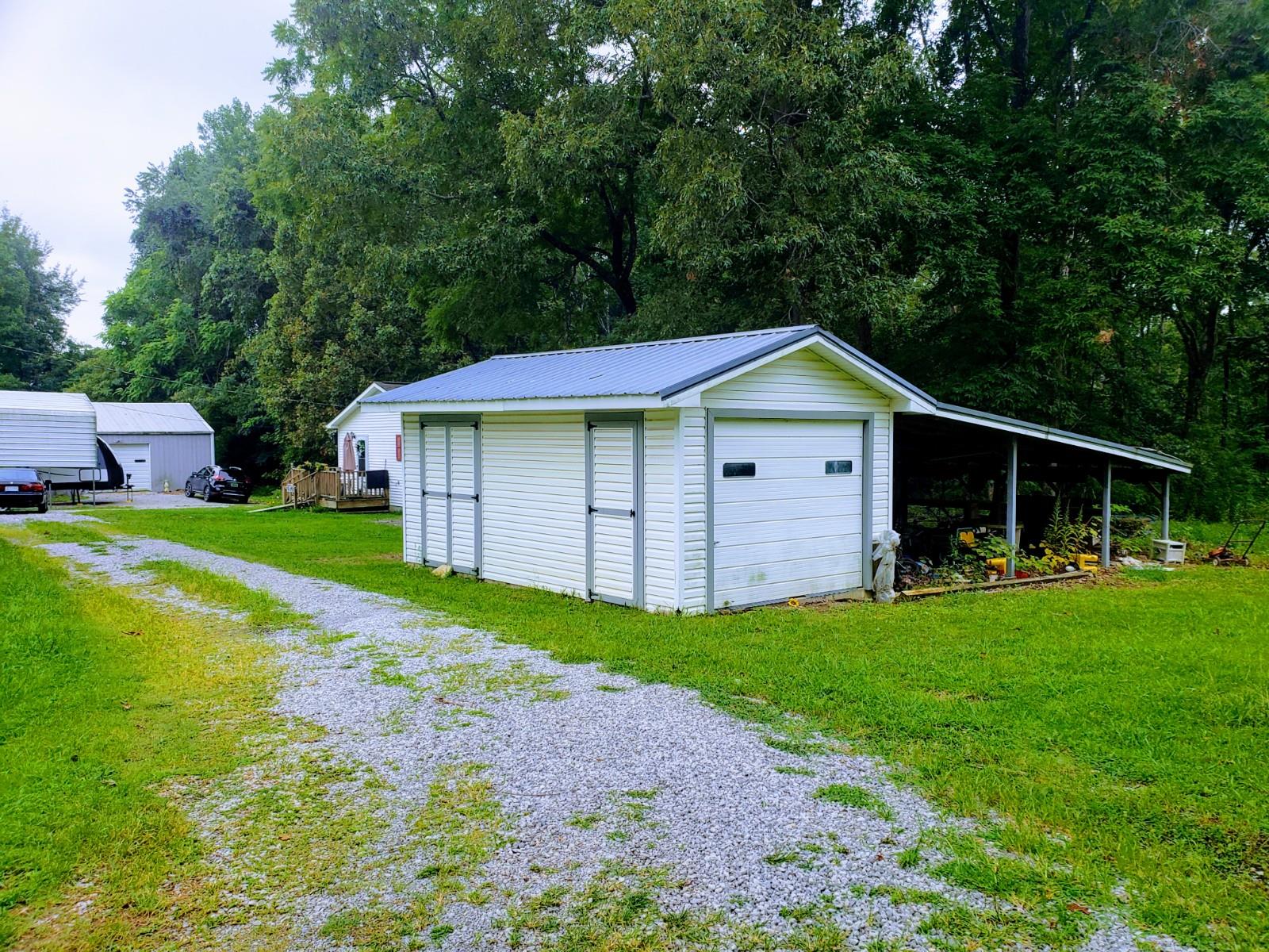 581 Bugger Ridge Road McMinnville, TN 37110 - Photo 3 of 19 Gallery Image 3