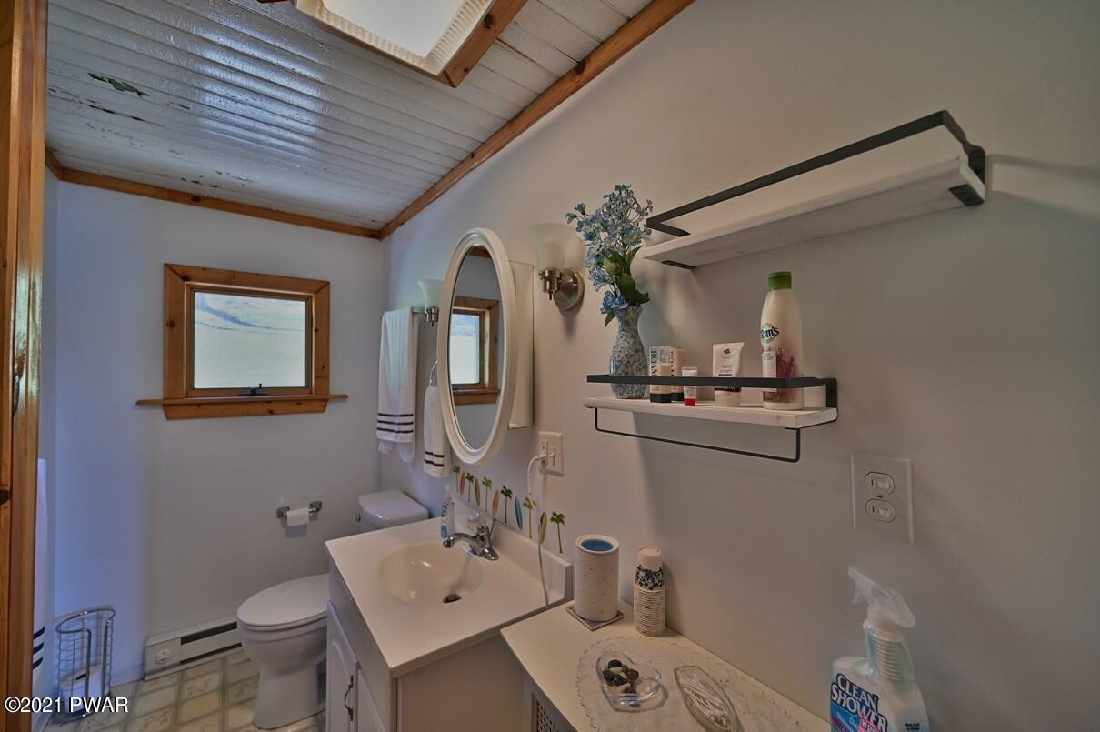 92 West Shore Road Waymart, PA 18472 - Photo 31 of 63