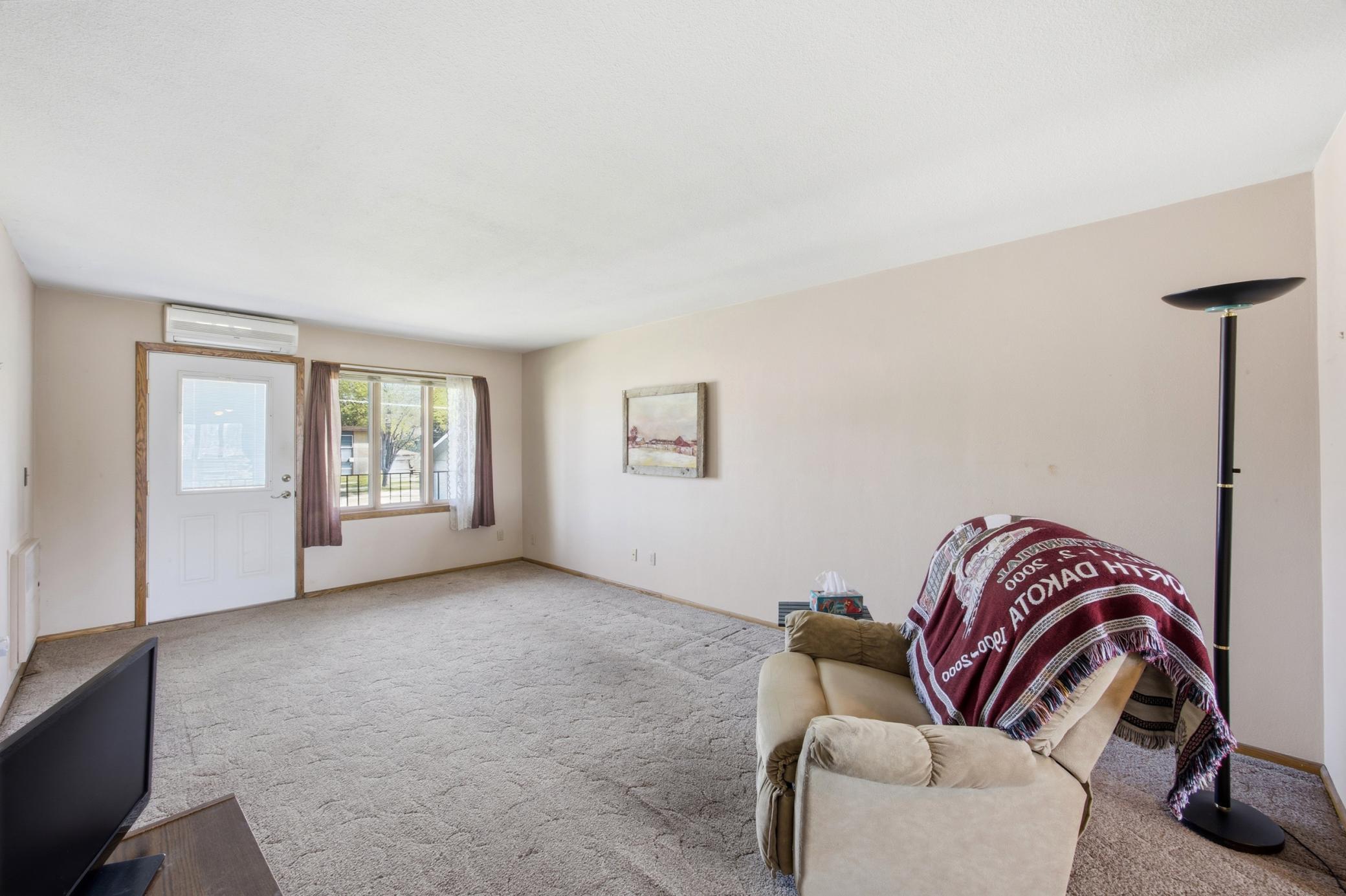 809 6th Avenue North, Unit C14 Fargo, ND 58102 - Photo 7 of 16