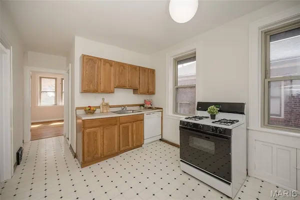$309,900 | 7106 Amherst Avenue, St. Louis, MO 63130