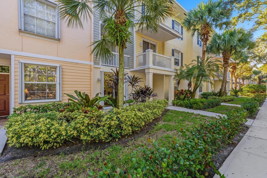 125 Galicia Way, Unit 102 Jupiter, FL 33458 - Photo 3 of 31 125 Galicia Way 102