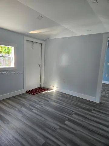 $1,300 | Palmetto Country Club Estates, Miami, FL 33157