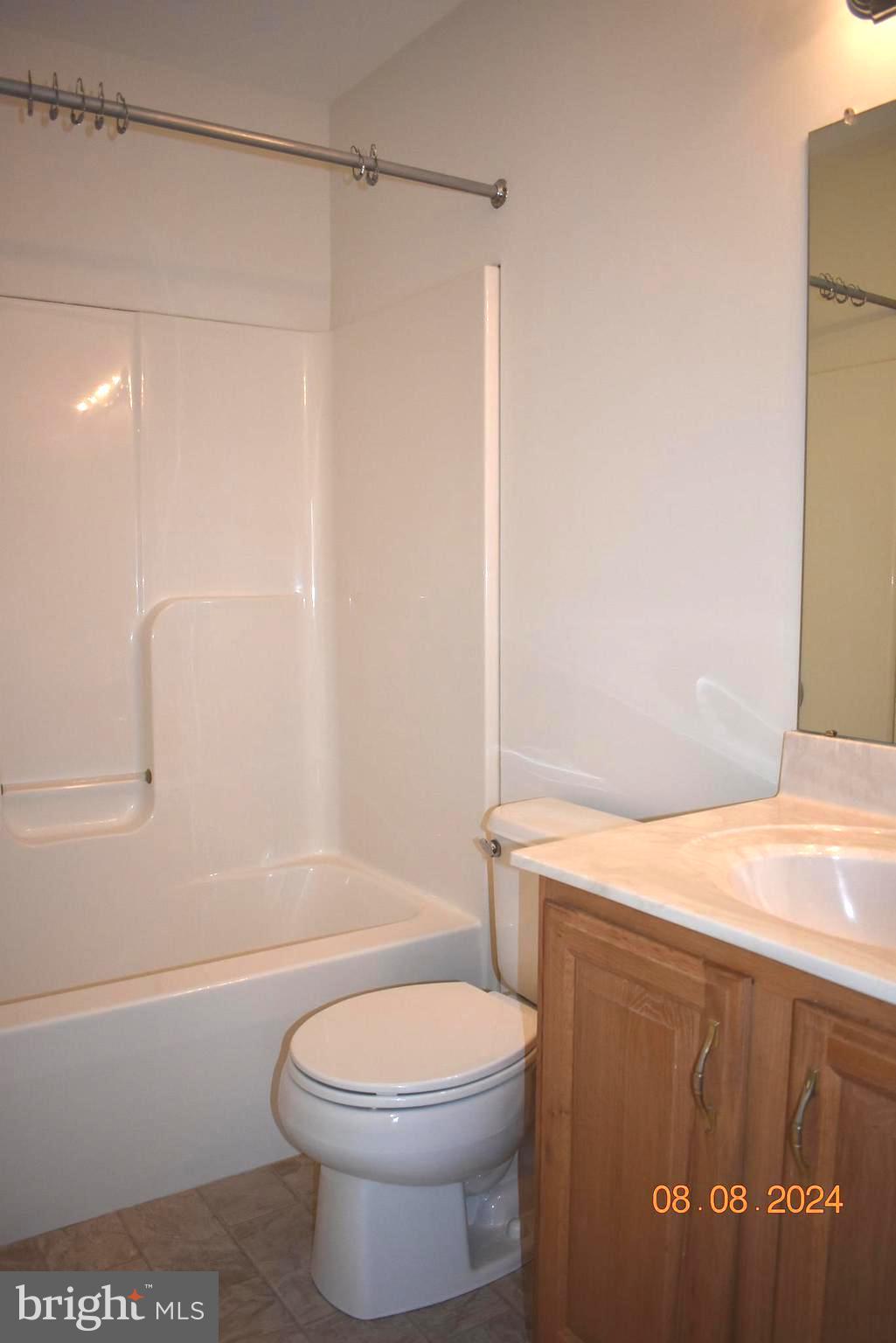425 Buchanan Road Perkasie, PA 18944 - Photo 24 of 27 Hall Bathroom