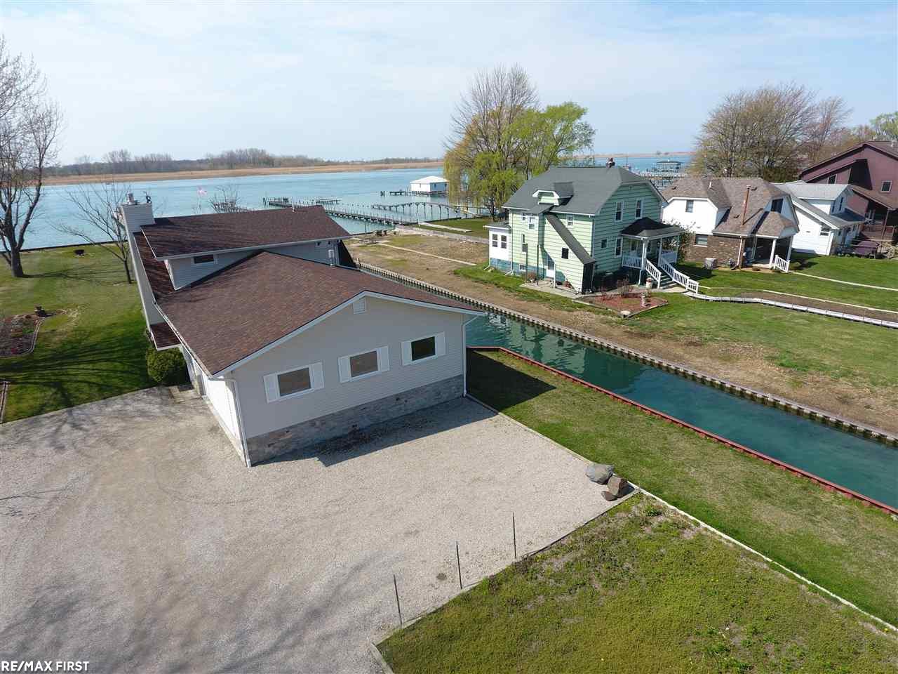 5843 Pointe Tremble Road Algonac, MI 48001 - Photo 8 of 84