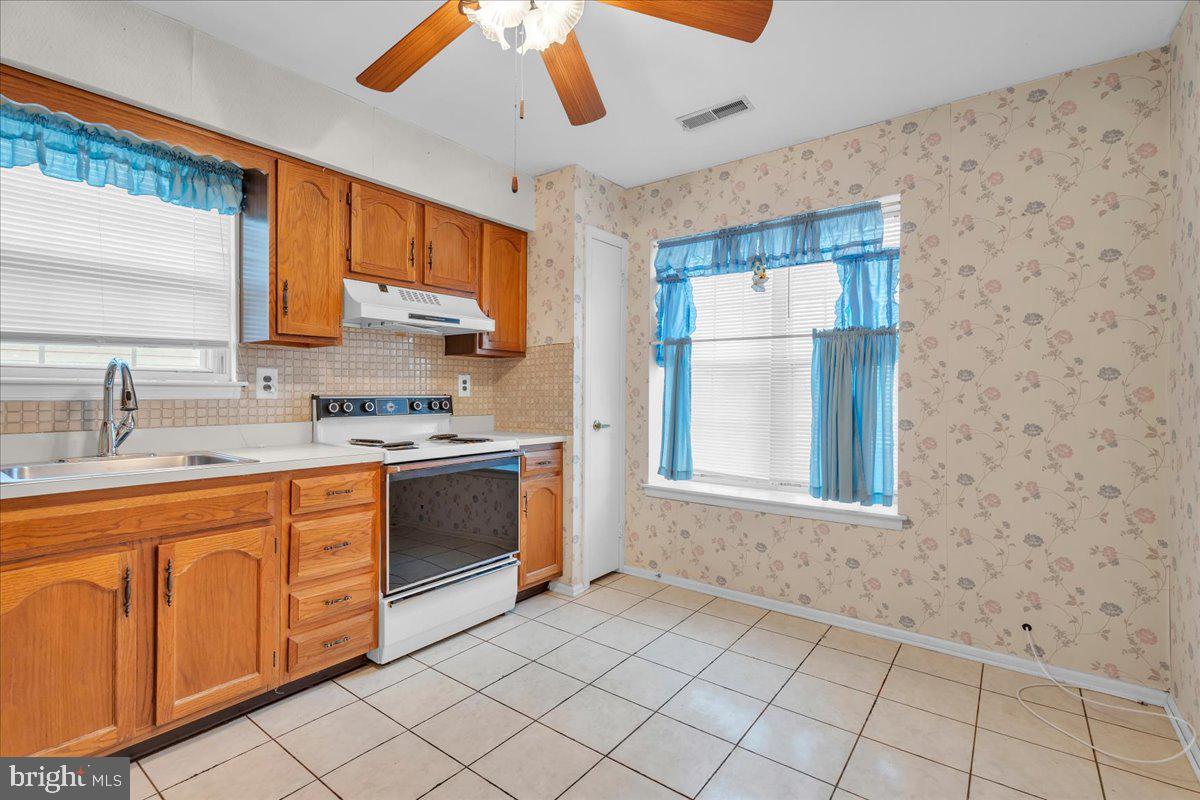 2 Emory Lane Mount Laurel, NJ 08054 - Photo 5 of 25