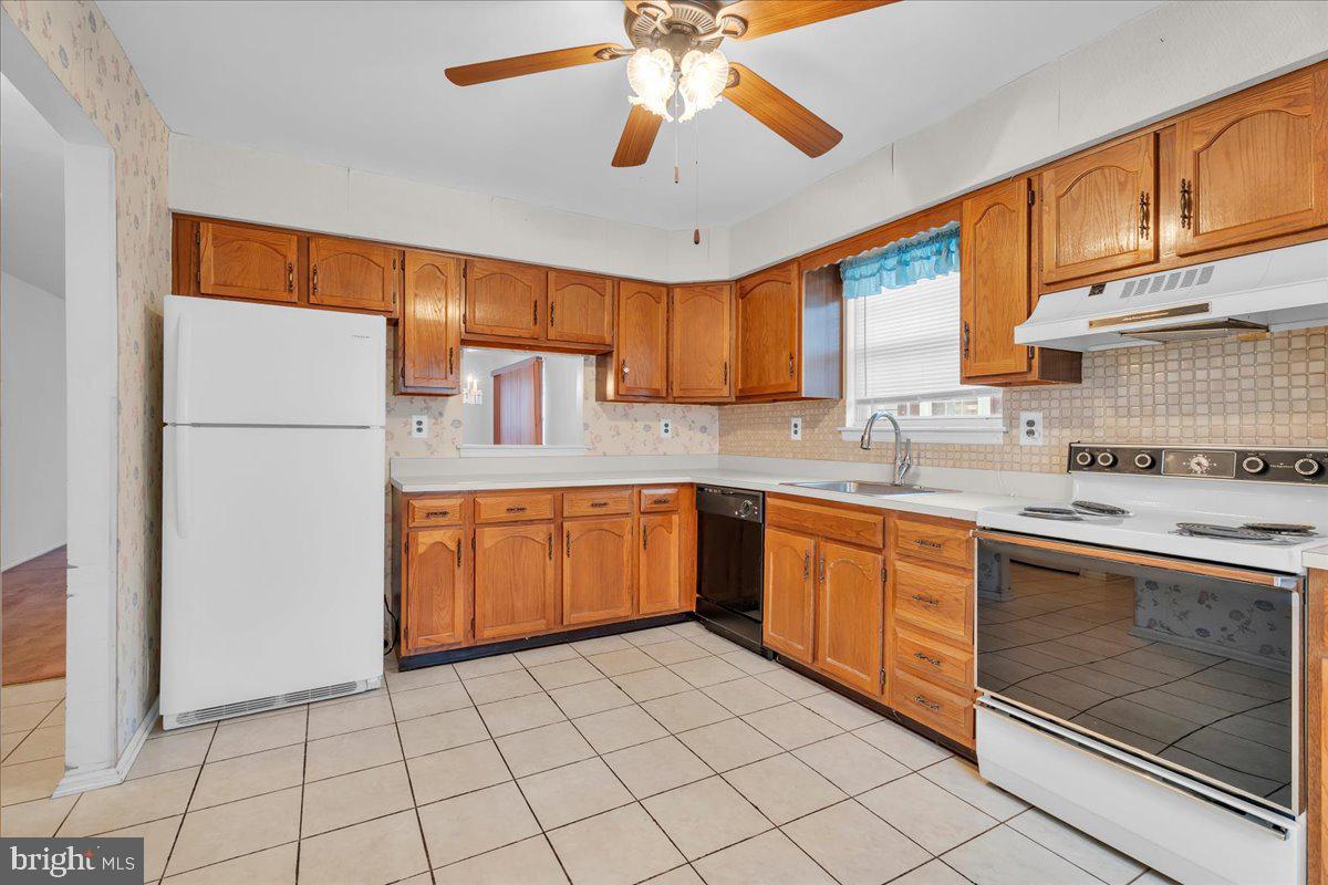 2 Emory Lane Mount Laurel, NJ 08054 - Photo 6 of 25