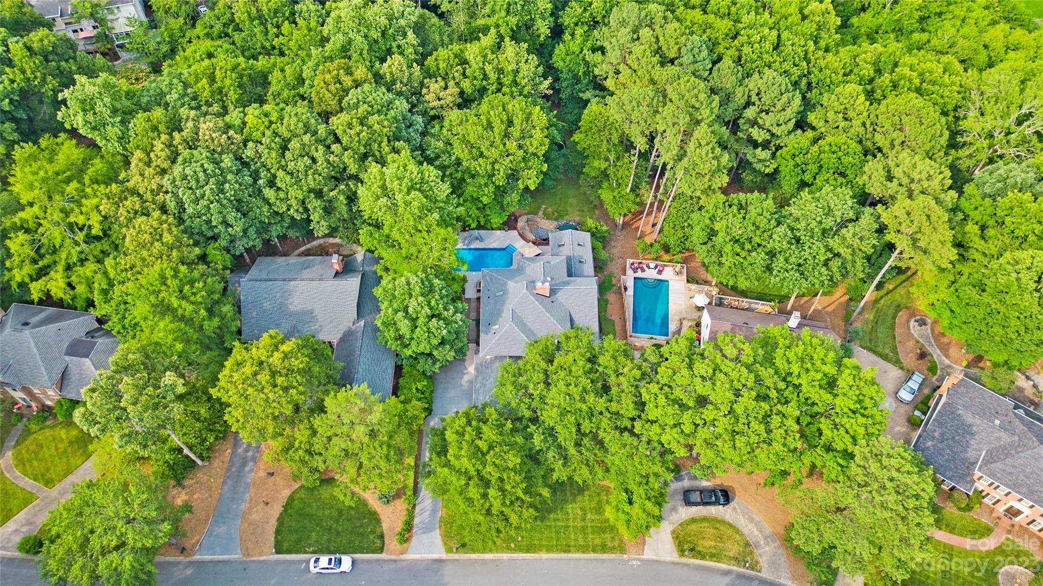 5013 Morrowick Road Charlotte, NC 28226 - Photo 48 of 48 a view of a garden