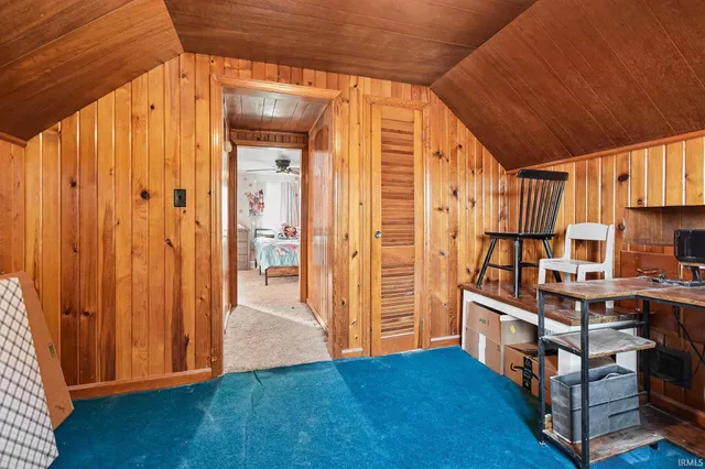 $215,000 | 67636 Lake Trail, Lakeville, IN 46536