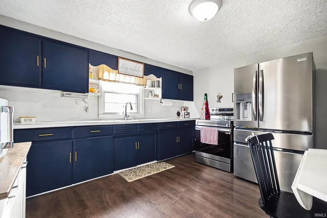 $215,000 | 67636 Lake Trail, Lakeville, IN 46536