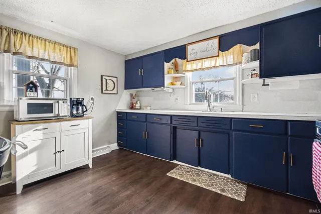 $215,000 | 67636 Lake Trail, Lakeville, IN 46536