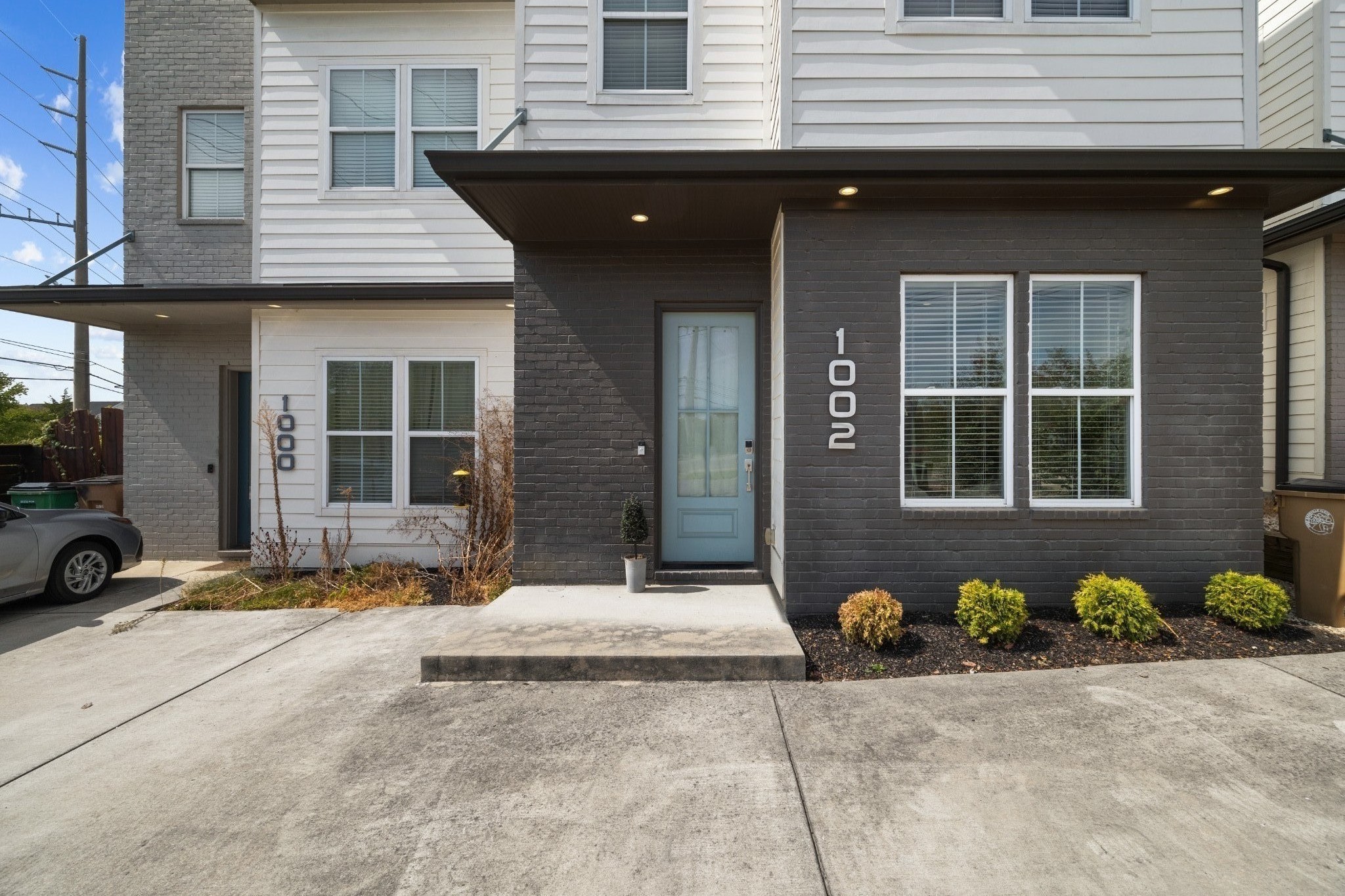 1002 Free Silver Road Nashville, TN 37207 - Photo 2 of 32