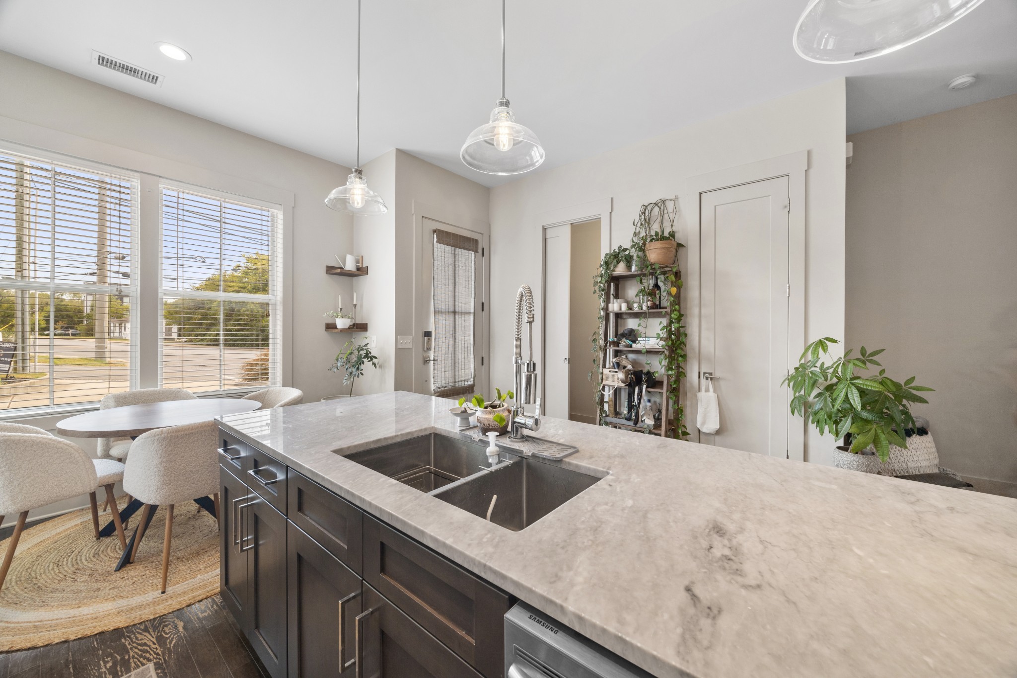 1002 Free Silver Road Nashville, TN 37207 - Photo 6 of 32