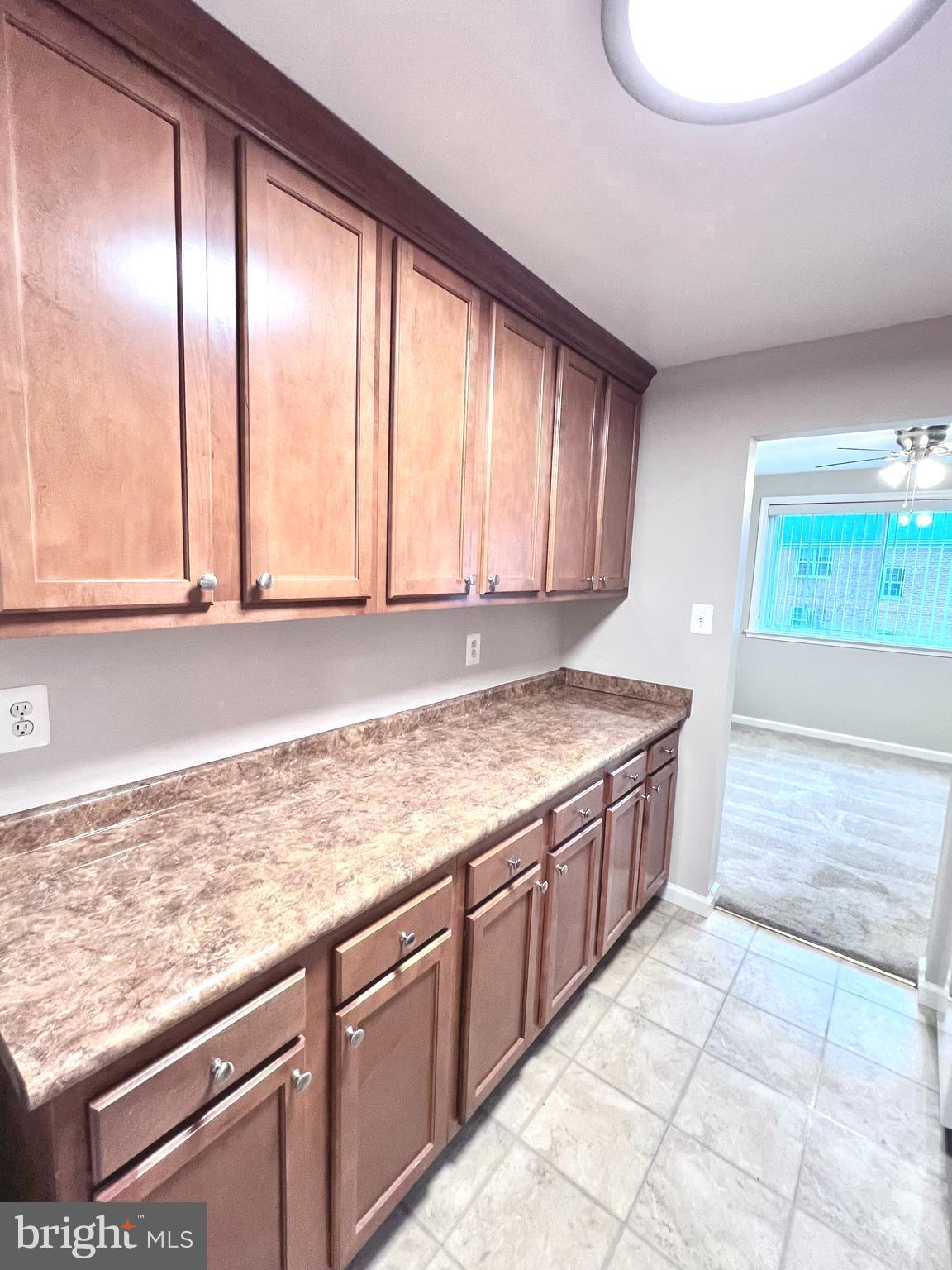 5111 8th Road South, Unit 202 Arlington, VA 22204 - Photo 15 of 41 Great counter space
