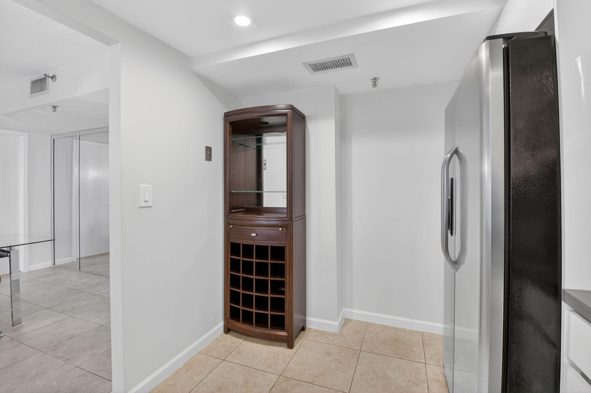 5280 Northwest 2nd Avenue, Unit PH17 Boca Raton, FL 33487 - Photo 13 of 35 13 Kitchen 5