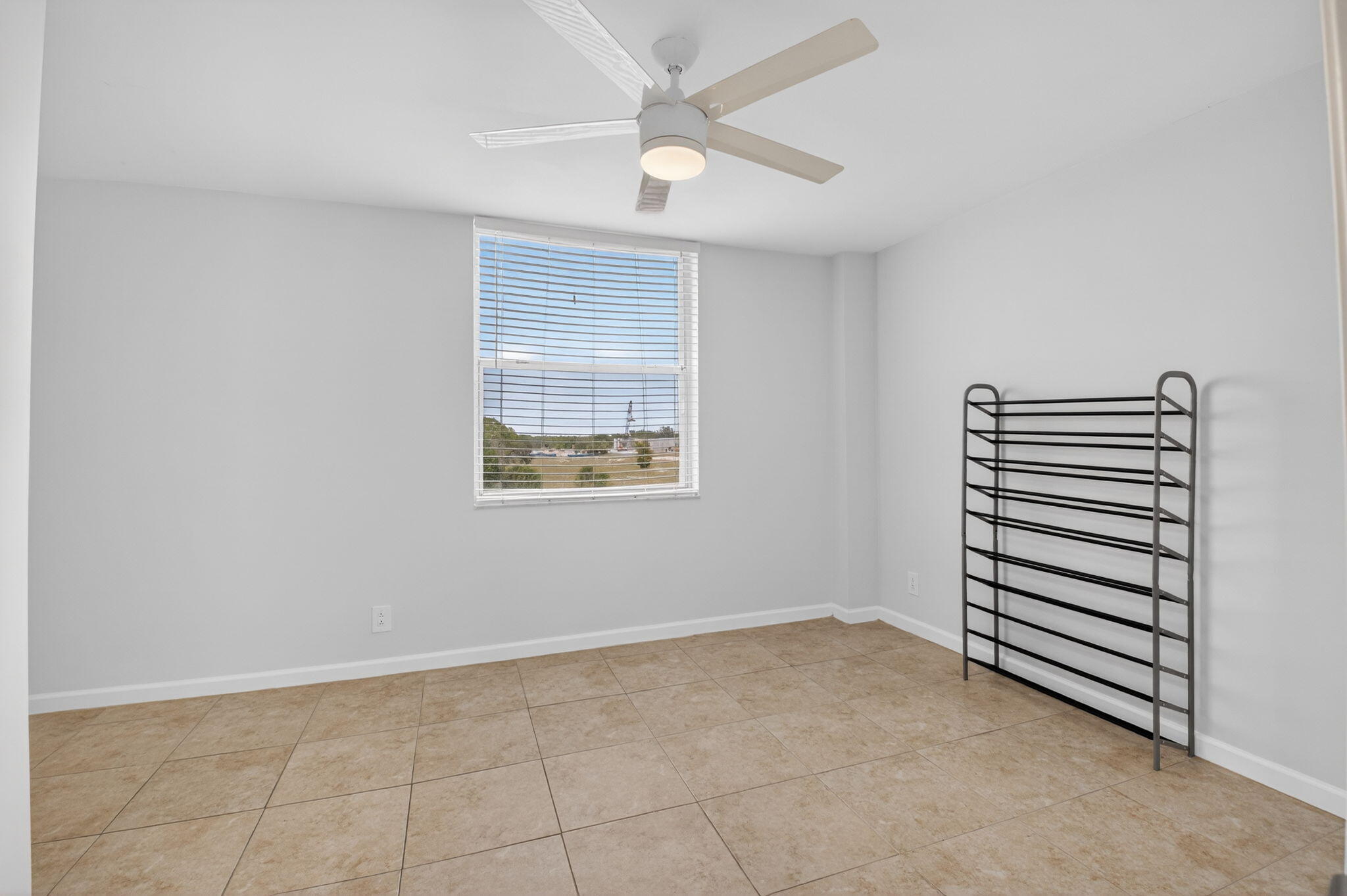 5280 Northwest 2nd Avenue, Unit PH17 Boca Raton, FL 33487 - Photo 20 of 35 20 Bedroom 3 Entry